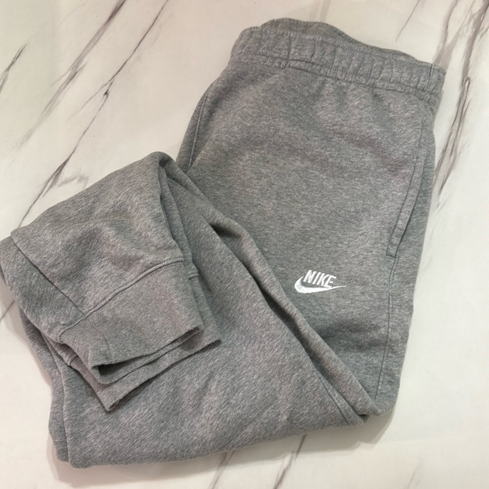 Nike Men’s Fleece Sweatpants - Size Large, Good Condition! Light gray